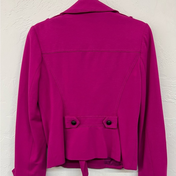 Cache Short Peacoat Pink Fuscia
Double Breasted Size 6 - Picture 8 of 8